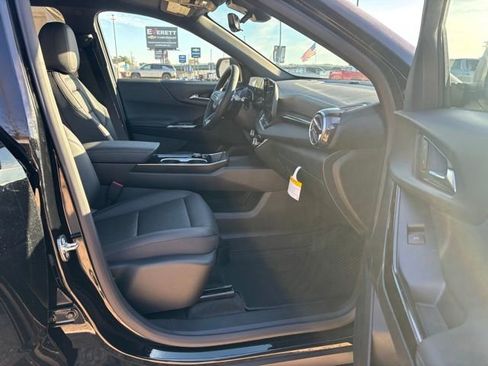 New 2026 Chevrolet Equinox LT w/ Convenience Package II image 19