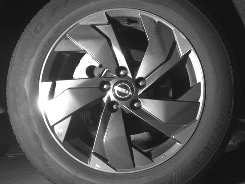 Used 2025 Nissan Rogue SV AWD/4WD image 15