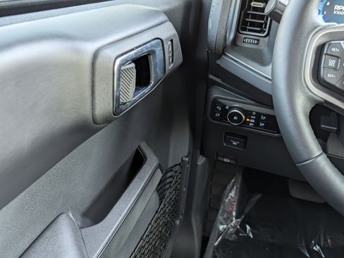 New 2025 Ford Bronco Badlands image 22