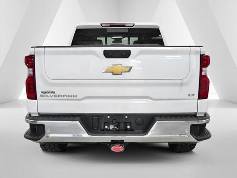 Used 2024 Chevrolet Silverado 1500 LT AWD/4WD image 6