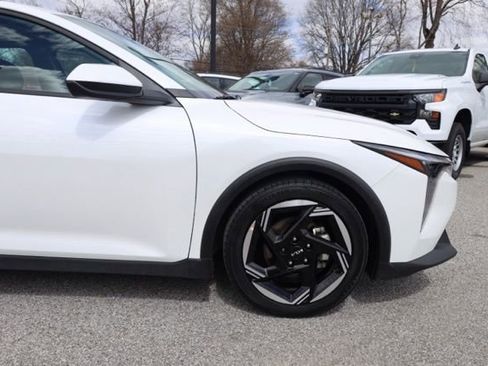 Used 2025 Kia K4 EX image 11