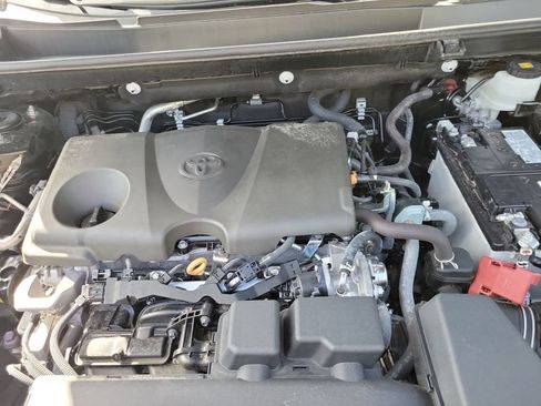 Used 2024 Toyota RAV4 XLE FWD image 34