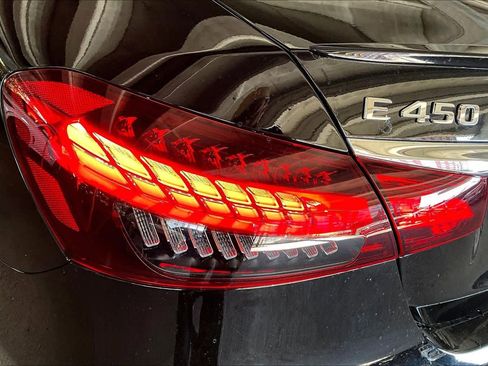 Used 2023 Mercedes-Benz E 450 4MATIC Sedan image 28