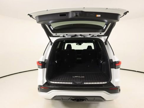 New 2026 Lexus TX 500h AWD image 25