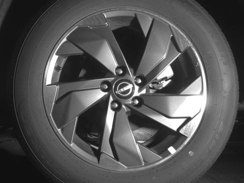 Used 2025 Nissan Rogue SV FWD image 14