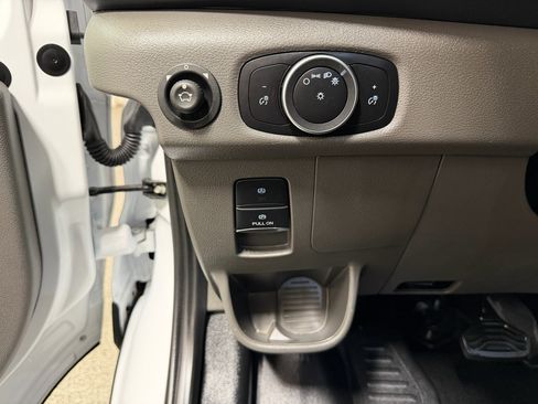 Used 2024 Ford Transit 250 148 Medium Roof w/ Load Area Protection Package image 13