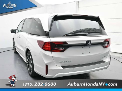 New 2026 Honda Odyssey Elite image 11