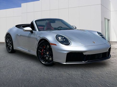 Certified 2026 Porsche 911 Carrera 4 GTS AWD/4WD image 9