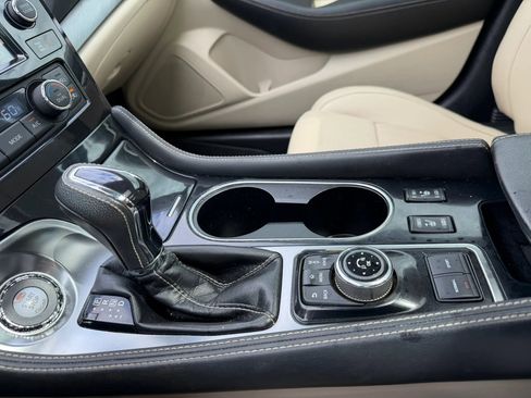 Used 2017 Nissan Maxima 3.5 SL image 16