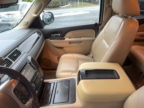 Used 2013 GMC Yukon Denali image 24