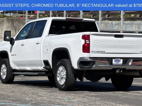 Used 2023 Chevrolet Silverado 2500 LT w/ Convenience Package AWD/4WD image 8
