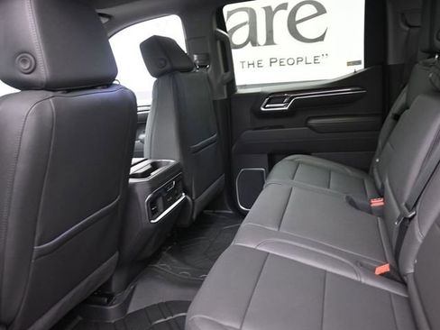 New 2026 Chevrolet Silverado 1500 LTZ w/ LTZ Premium Package image 9