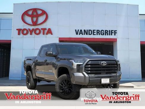 Used 2025 Toyota Tundra SR5 AWD/4WD image 1
