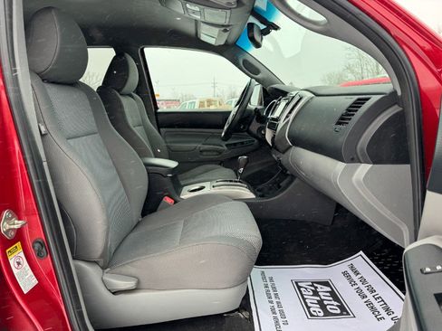Used 2015 Toyota Tacoma 4x4 Double Cab image 18