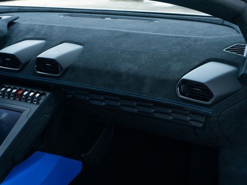 Used 2023 Lamborghini Huracan STO image 26