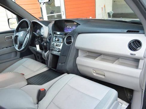 Used 2014 Honda Pilot EX image 16