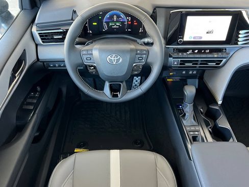 New 2026 Toyota Camry SE FWD image 11