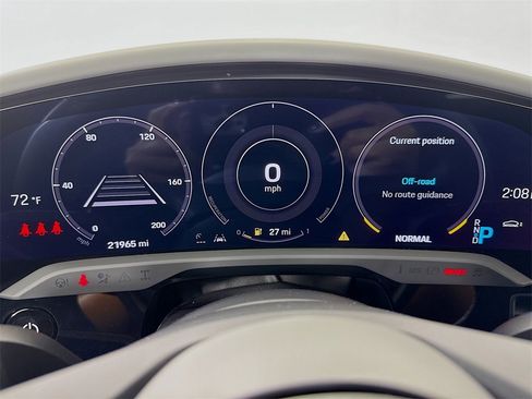 Used 2022 Porsche Taycan 4 Cross Turismo image 16