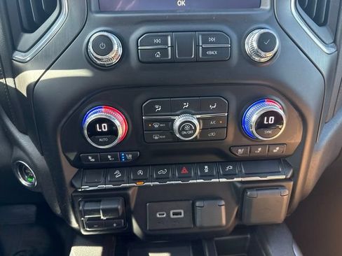 Used 2021 GMC Sierra 1500 AT4 w/ AT4 Preferred Package AWD/4WD image 31
