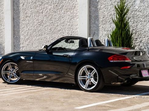 Used 2012 BMW Z4 sDrive35is image 5