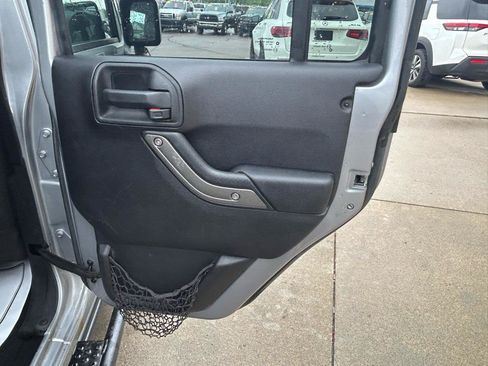 Used 2015 Jeep Wrangler Unlimited Sport AWD/4WD image 15