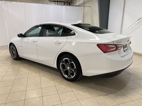 Used 2022 Chevrolet Malibu LT image 3