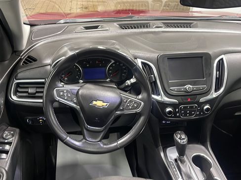 Used 2020 Chevrolet Equinox LT FWD image 3