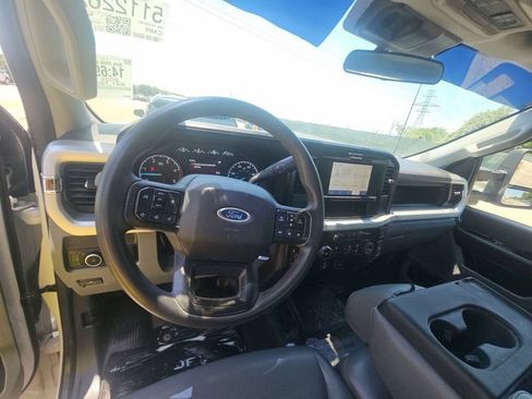 Used 2025 Ford F250 XL w/ FX4 Off-Road Package AWD/4WD image 2