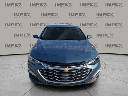 Used 2025 Chevrolet Malibu LT FWD image 8