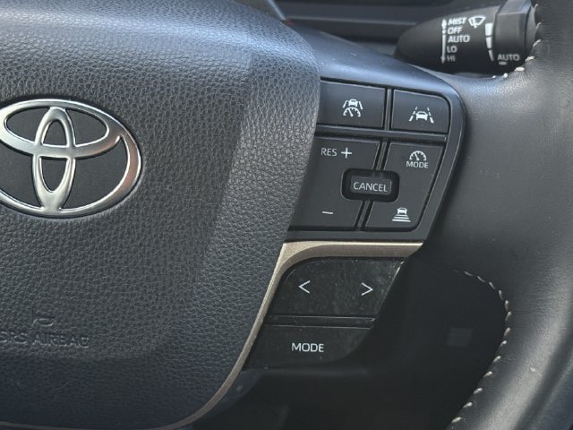 Used 2025 Toyota Crown w/ Advanced Technology Package AWD/4WD image 15