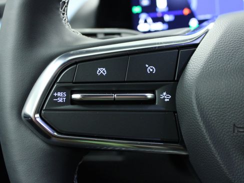 Used 2025 Chevrolet Equinox EV LT w/ Convenience Package image 20