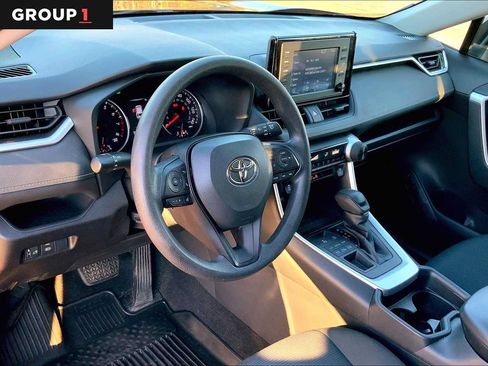 Used 2019 Toyota RAV4 LE w/ All Weather Liner Package AWD/4WD image 17
