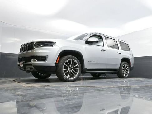 Used 2022 Jeep Wagoneer Series II w/ Premium Group I image 47