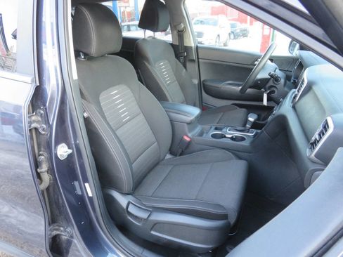 Used 2019 Kia Sportage LX w/ LX Popular Package image 11