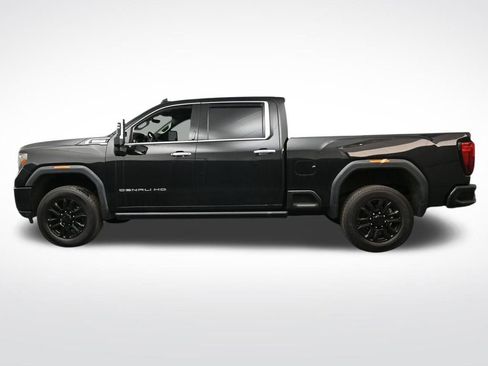 Used 2023 GMC Sierra 2500 Denali w/ Denali Black Diamond Edition image 2