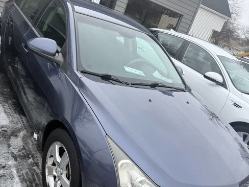 Used 2013 Chevrolet Cruze LT image 3