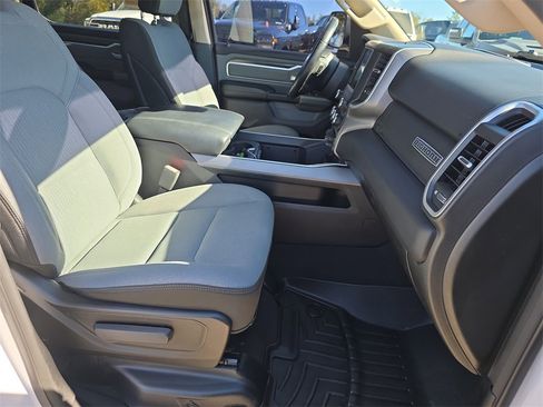 Used 2019 RAM 1500 Big Horn image 35