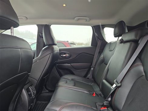 Used 2022 Jeep Cherokee Trailhawk w/ Trailer Tow Group image 25