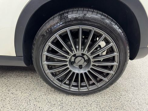 Used 2017 Mercedes-Benz GLA 250 4MATIC image 37