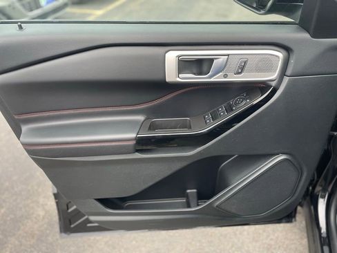 Used 2024 Ford Explorer ST-Line w/ Class IV Trailer Tow Package image 14