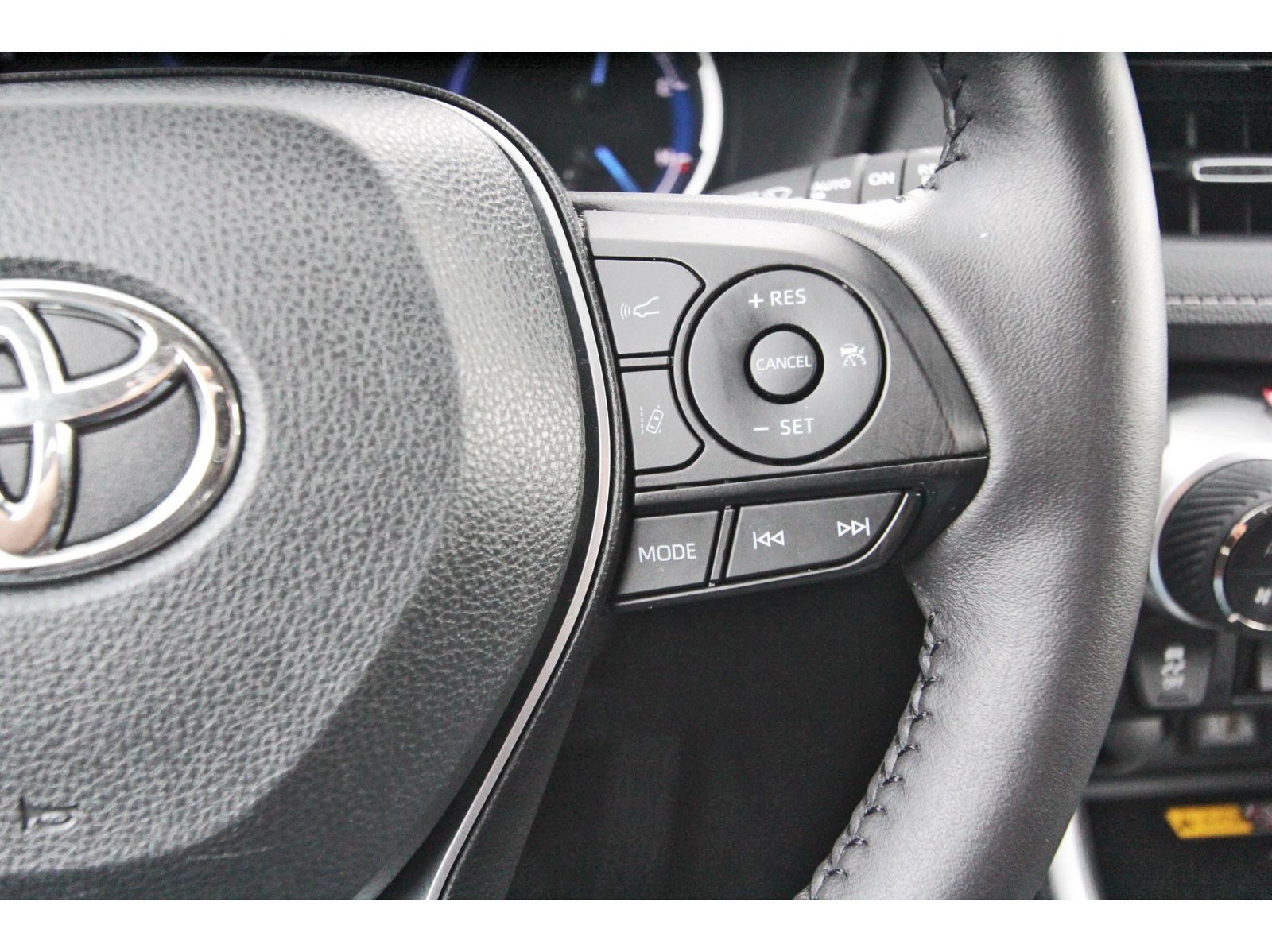 Used 2024 Toyota RAV4 XLE Premium w/ Weather Package AWD/4WD image 16