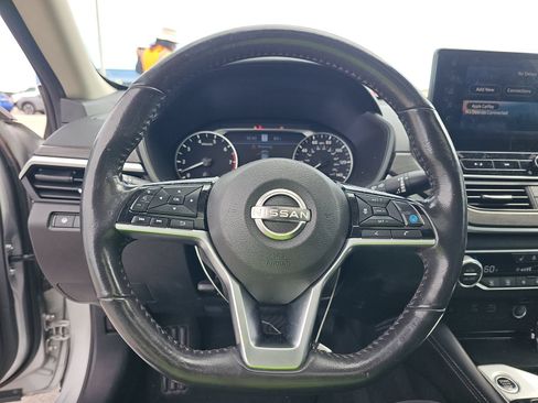 Used 2023 Nissan Altima 2.5 SL FWD image 7