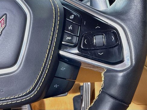 Used 2022 Chevrolet Corvette Stingray Premium Conv w/ Chrome Exterior Badge Package RWD image 11