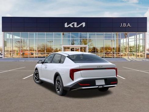 New 2026 Kia K4 GT-Line Turbo FWD image 4