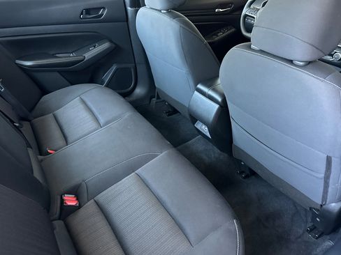 Used 2024 Nissan Altima 2.5 SV FWD image 29