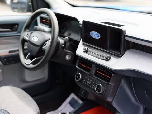 Certified 2022 Ford Maverick XLT w/ Equipment Group 300A Standard image 11