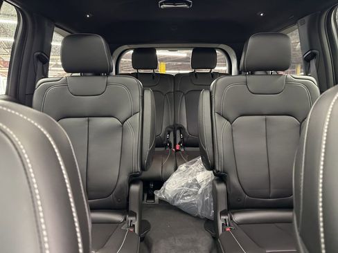New 2025 Jeep Grand Cherokee L Limited AWD/4WD image 21