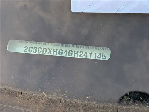 Used 2016 Dodge Charger SXT image 15