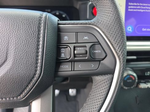 Used 2025 Toyota Tacoma TRD Sport RWD image 30