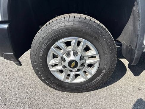 Used 2025 Chevrolet Silverado 2500 W/T w/ WT Convenience Package AWD/4WD image 13